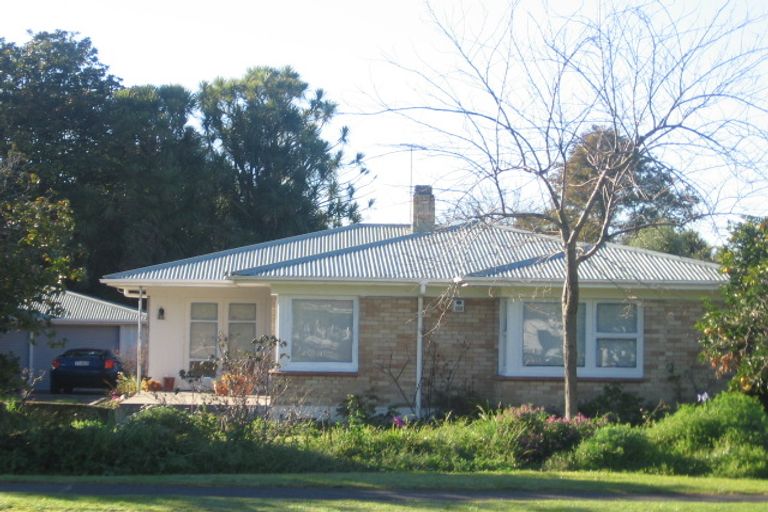 Photo of property in 374 Great South Road, Opaheke, Papakura, 2113