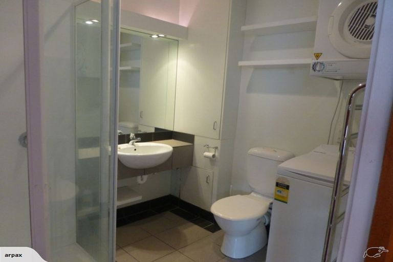 Photo of property in Pirie Street Townhouses, 28/35 Pirie Street, Mount Victoria, Wellington, 6011