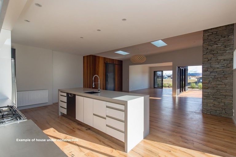 Photo of property in 43 Pounamu Avenue, Albert Town, Wanaka, 9305