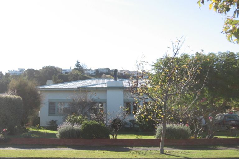 Photo of property in 17 Logan Avenue, Marewa, Napier, 4110
