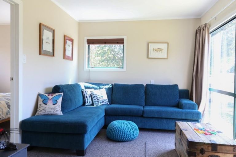 Photo of property in 4 Hinenamu Grove, Turangi, 3334