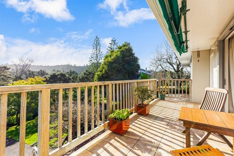 Photo of property in 22 Opanuku Road, Henderson Valley, Auckland, 0612