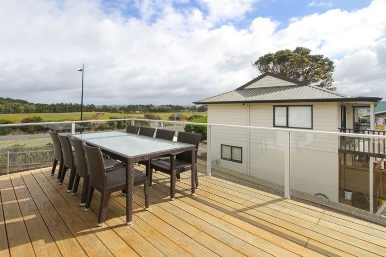 Photo of property in 2 Mutetai Road, Clarks Beach, 2122