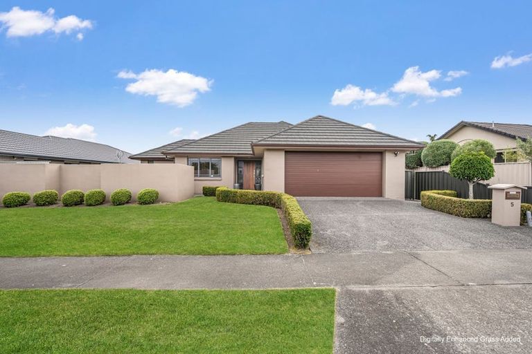 Photo of property in 5 Russell Robertson Drive, Havelock North, 4130