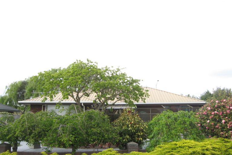 Photo of property in 17a Sheraton Place, Redwood, Christchurch, 8051