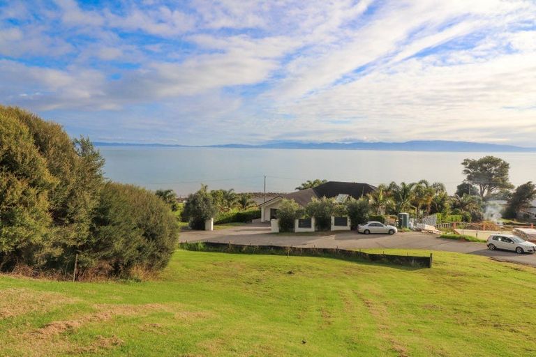 Photo of property in 12 Ngarimu Heights Row, Ngarimu Bay, Thames, 3575