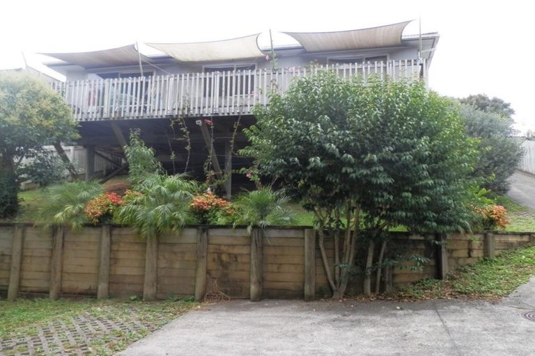 Photo of property in 1 Katrina Place, Massey, Auckland, 0614