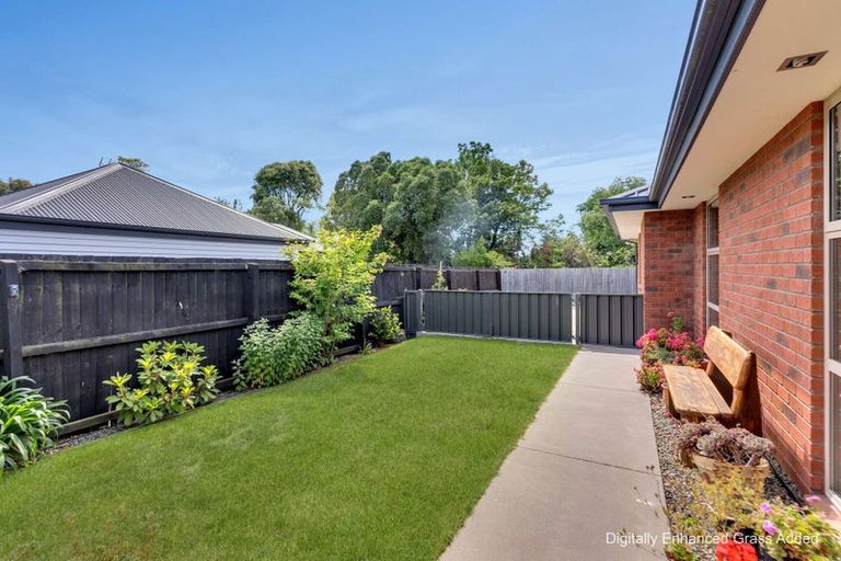 Photo of property in 2b Bank Street, Amberley, 7410