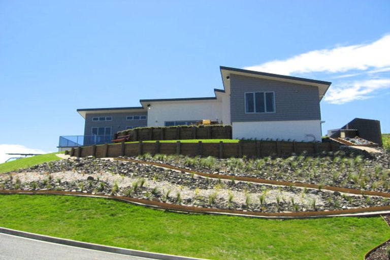 Photo of property in 3 Heemskerck Place, Britannia Heights, Nelson, 7010