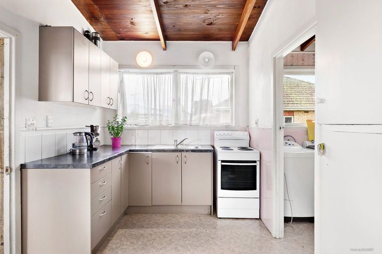 Photo of property in 59 Birdwood Road East, Pukekohe, 2120