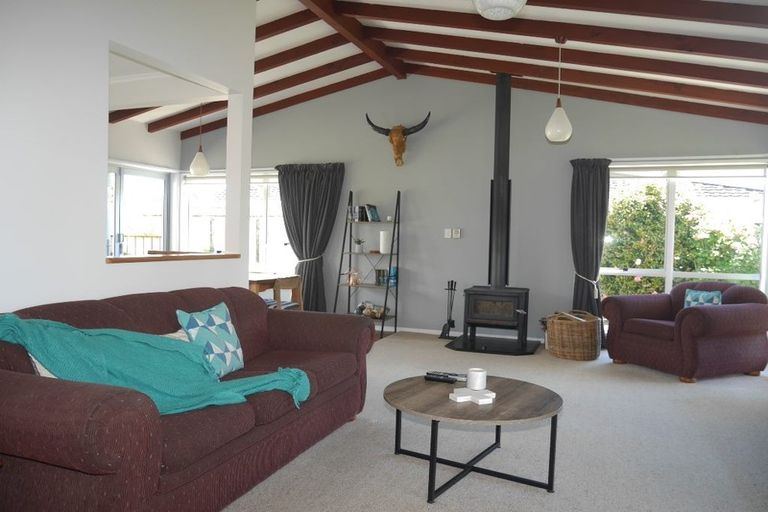 Photo of property in 39 Andrew Street, Waikanae, 5036