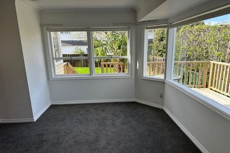 Photo of property in 2 Earnoch Avenue, Takapuna, Auckland, 0622