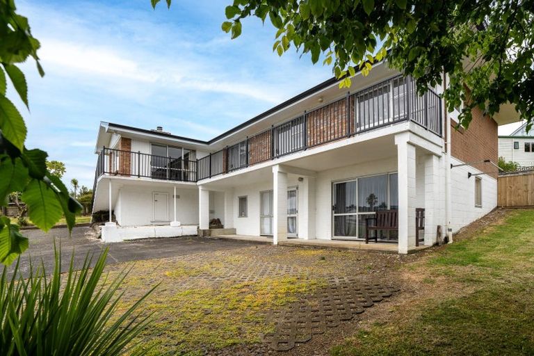 Photo of property in 4 Bankart Street, Raglan, 3225