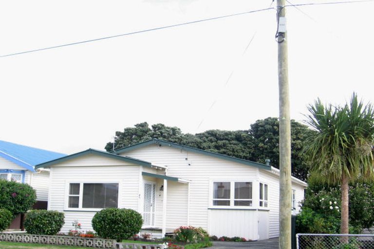 Photo of property in 45 Kensington Avenue, Petone, Lower Hutt, 5012