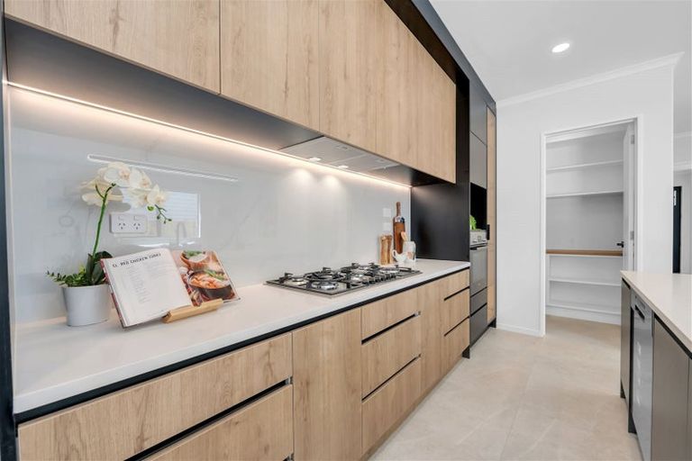 Photo of property in 14 Koromeke Street, Flat Bush, Auckland, 2019