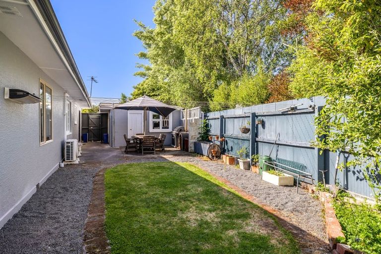 Photo of property in 1/61 Searells Road, Strowan, Christchurch, 8052