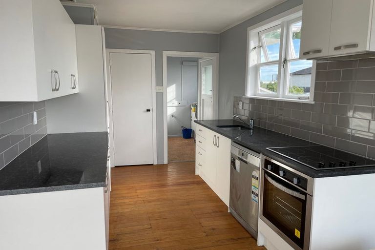 Photo of property in 1/17 Astley Avenue, New Lynn, Auckland, 0600