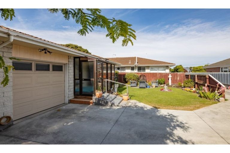 Photo of property in 3/171 Shaw Avenue, New Brighton, Christchurch, 8083
