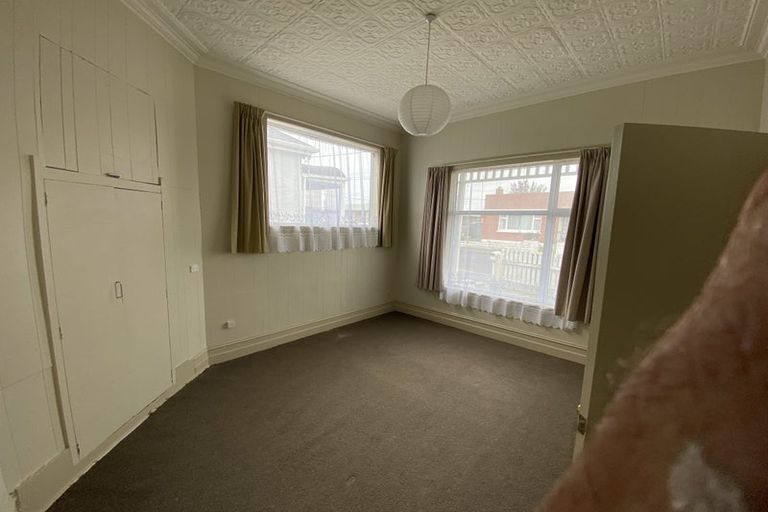 Photo of property in 16 Wynyard Street, South Dunedin, Dunedin, 9012