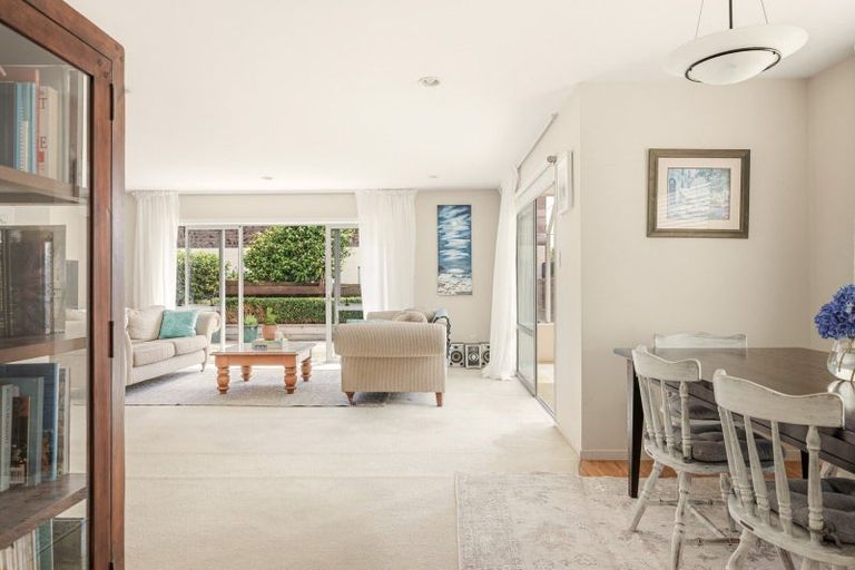 Photo of property in 1 Omanu Court, Mount Maunganui, 3116