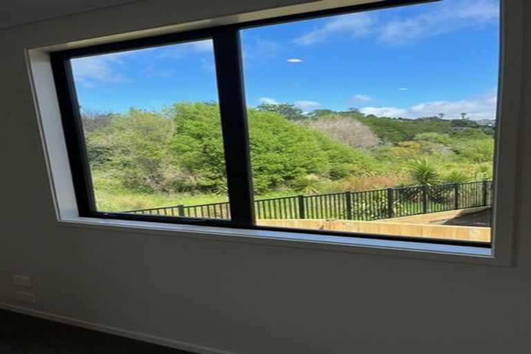 Photo of property in 10 Wrybill Way, Welcome Bay, Tauranga, 3112