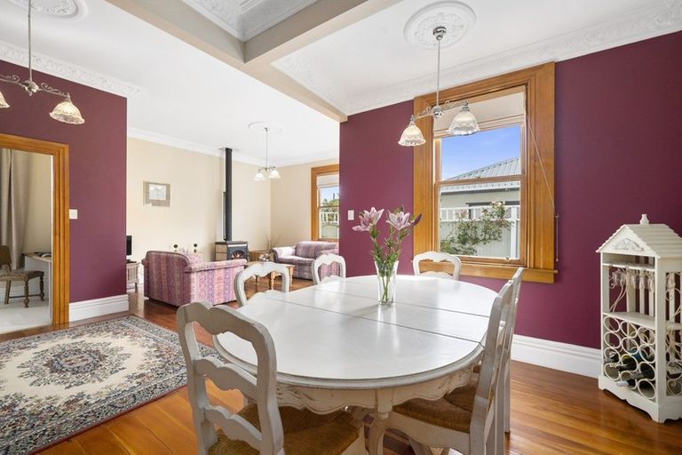 Photo of property in 70 Jellicoe Street, Martinborough, 5711