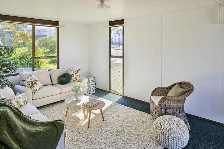 Photo of property in 71 Conclusion Street, Ascot Park, Porirua, 5024