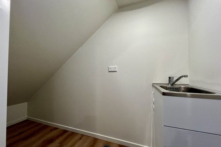 Photo of property in 2/12 Trist Place, Edgeware, Christchurch, 8013