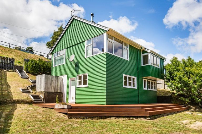 Photo of property in 19 Gloucester Street, Cannons Creek, Porirua, 5024