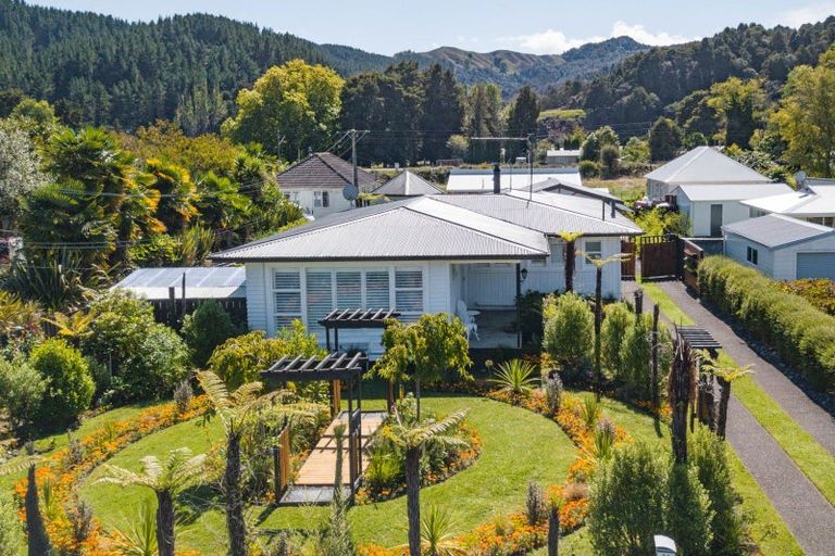 Photo of property in 24 Ngatai Street, Taumarunui, 3920