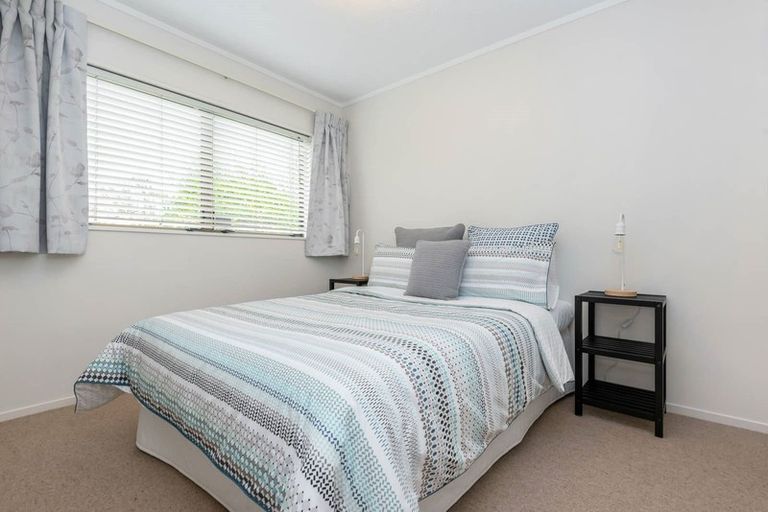 Photo of property in 2/63 Butley Drive, Farm Cove, Auckland, 2012