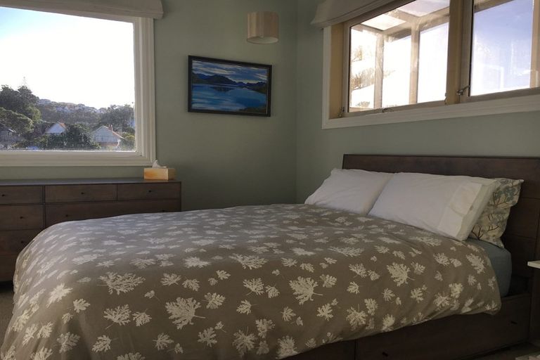 Photo of property in 58 Fairview Crescent, Kelburn, Wellington, 6012