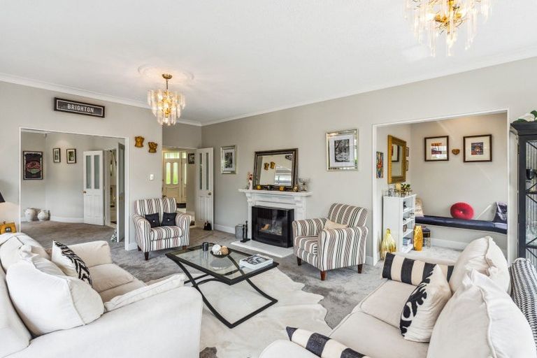 Photo of property in 47 Golf Road, Paraparaumu Beach, Paraparaumu, 5032