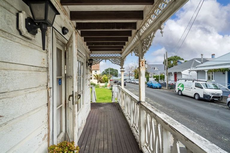 Photo of property in 4 Anne Street, Devonport, Auckland, 0624