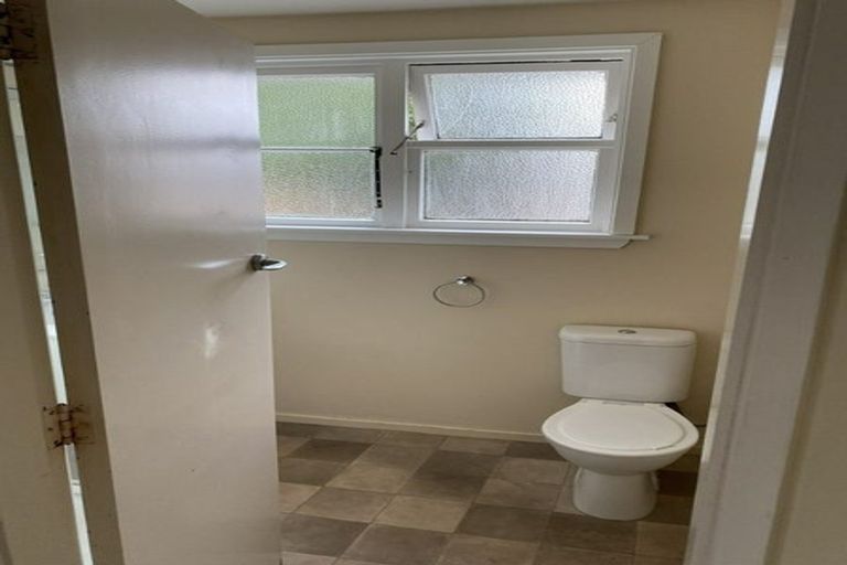 Photo of property in 36 Suva Street, Upper Riccarton, Christchurch, 8041