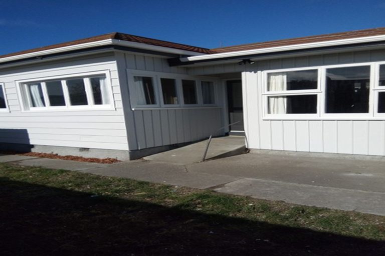 Photo of property in 15 Owles Terrace, New Brighton, Christchurch, 8061