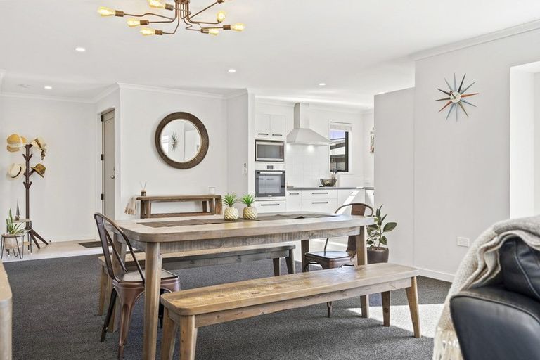 Photo of property in 38 Jarrett Terrace, Leamington, Cambridge, 3432