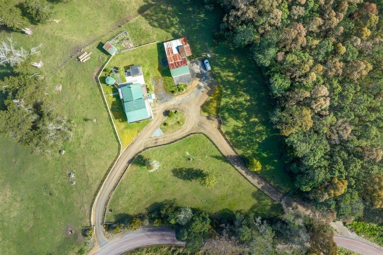 Photo of property in 1 Domain Road, Kawakawa, 0210