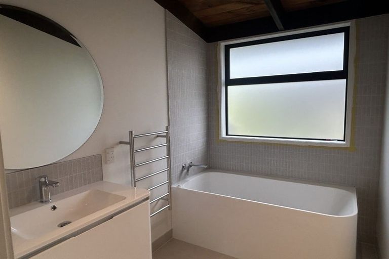 Photo of property in 25a Hampden Street, Picton, 7220