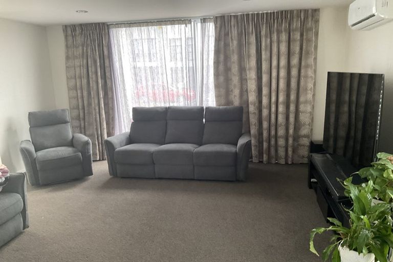 Photo of property in 11 Hakaro Way, Takanini, 2112