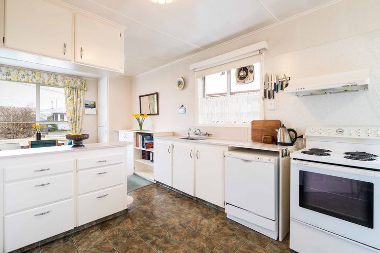 Photo of property in 12 Melville Street, Mosgiel, 9024