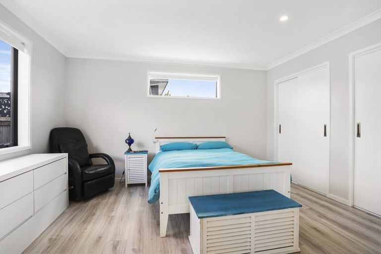 Photo of property in 16b Komata Crescent, Papamoa Beach, Papamoa, 3118