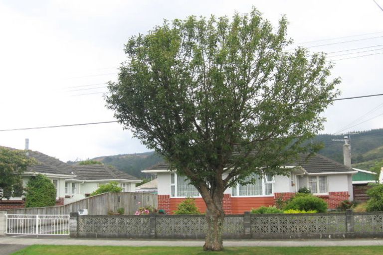 Photo of property in 87 Fraser Crescent, Elderslea, Upper Hutt, 5018