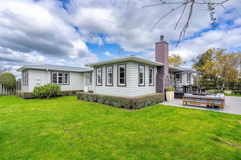 Photo of property in 6 Humphries Street, Greytown, 5712