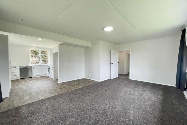 Photo of property in 21 Miro Street, Merrilands, New Plymouth, 4312