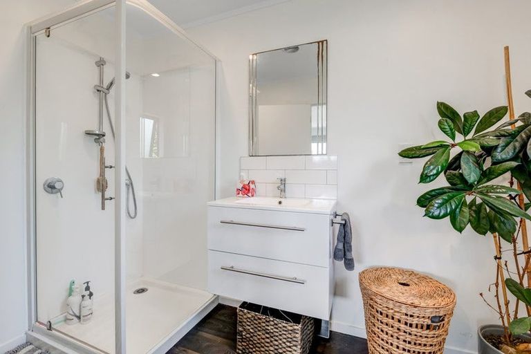 Photo of property in 3 Sundown Avenue, Manly, Whangaparaoa, 0930