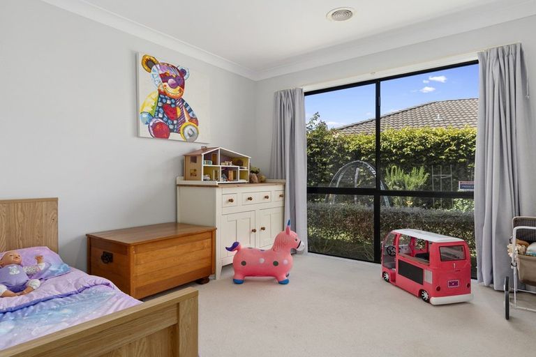 Photo of property in 8 La Colina Place, Bethlehem, Tauranga, 3110