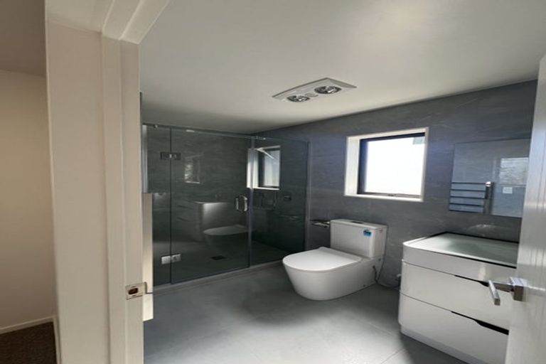 Photo of property in 4b Hazards Road, Weymouth, Auckland, 2103