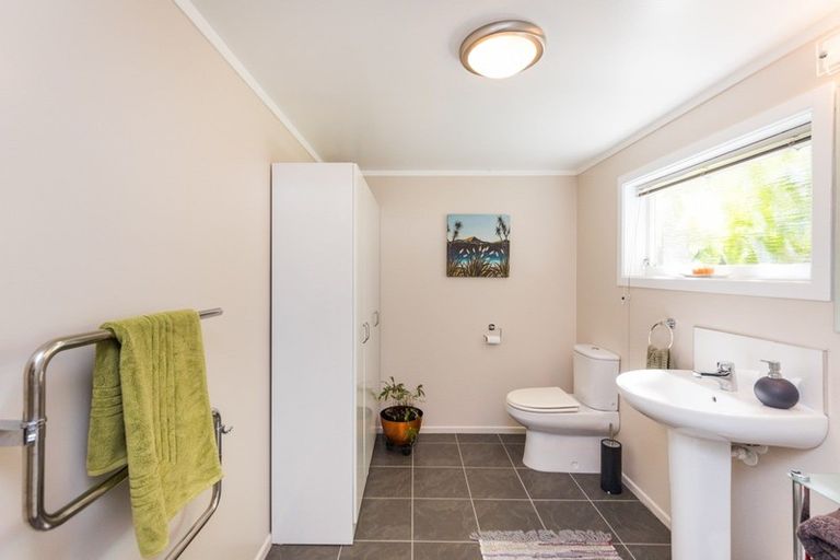 Photo of property in 15 Pirinoa Street, Feilding, 4702