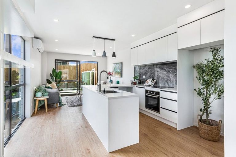 Photo of property in 200 Henwood Road, Westgate, Auckland, 0814